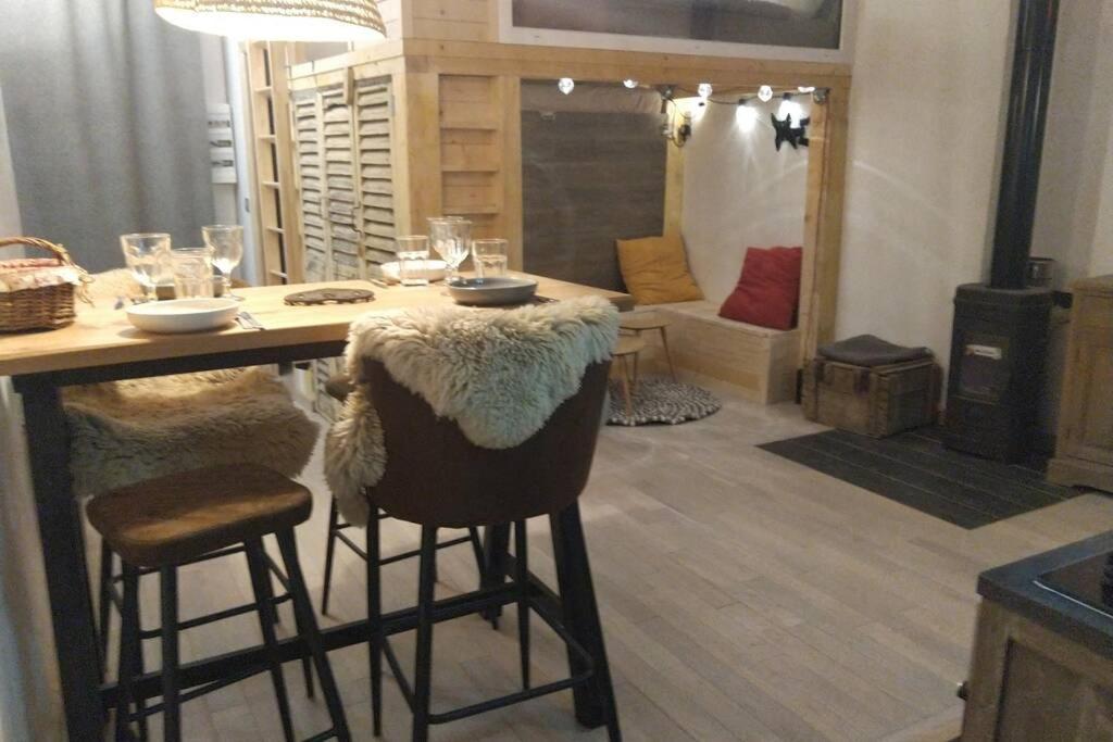 Chaleureux Petit Appartement De 4 Couchages Saint-Étienne-de-Tinée Dış mekan fotoğraf