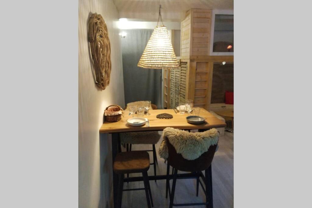 Chaleureux Petit Appartement De 4 Couchages Saint-Étienne-de-Tinée Dış mekan fotoğraf